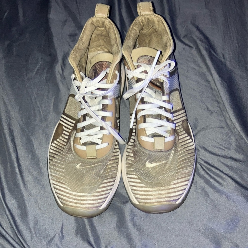 Lebron James John elliott collection shoes